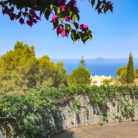 Σπίτι διακοπών Amazing In Λίπαρι