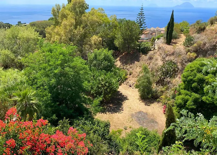 Holiday home Amazing In Lipari (Isola Lipari)